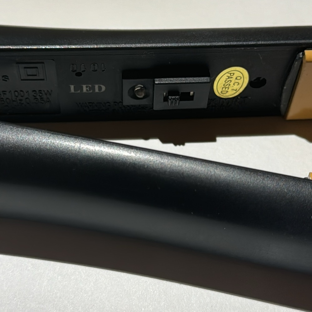 CHI flat iron - Picture 2 of 5